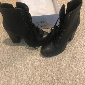 Steve Madden black combat boots size 71/2